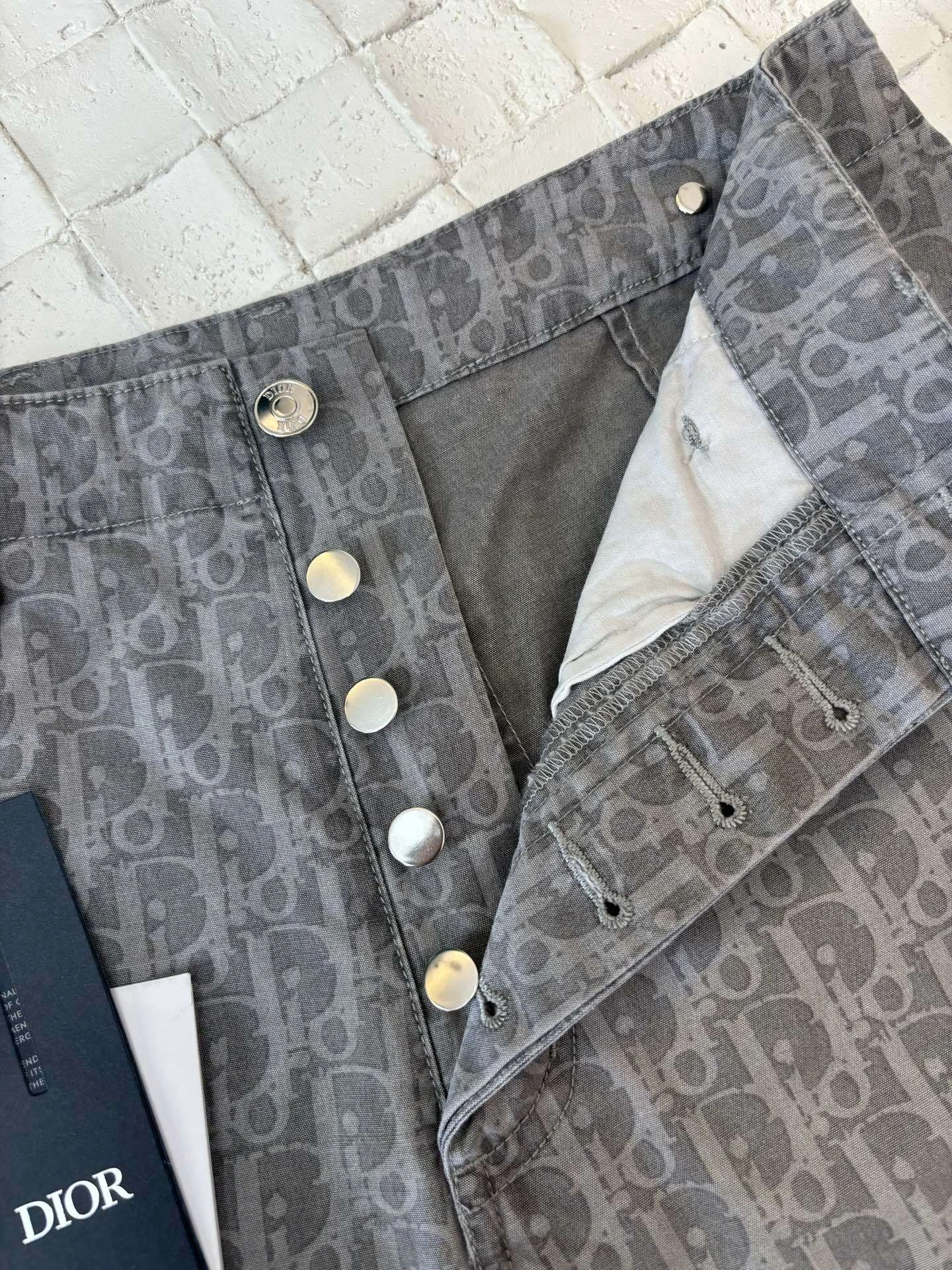 wg.luxury- 4ior item:E-F363F1110
